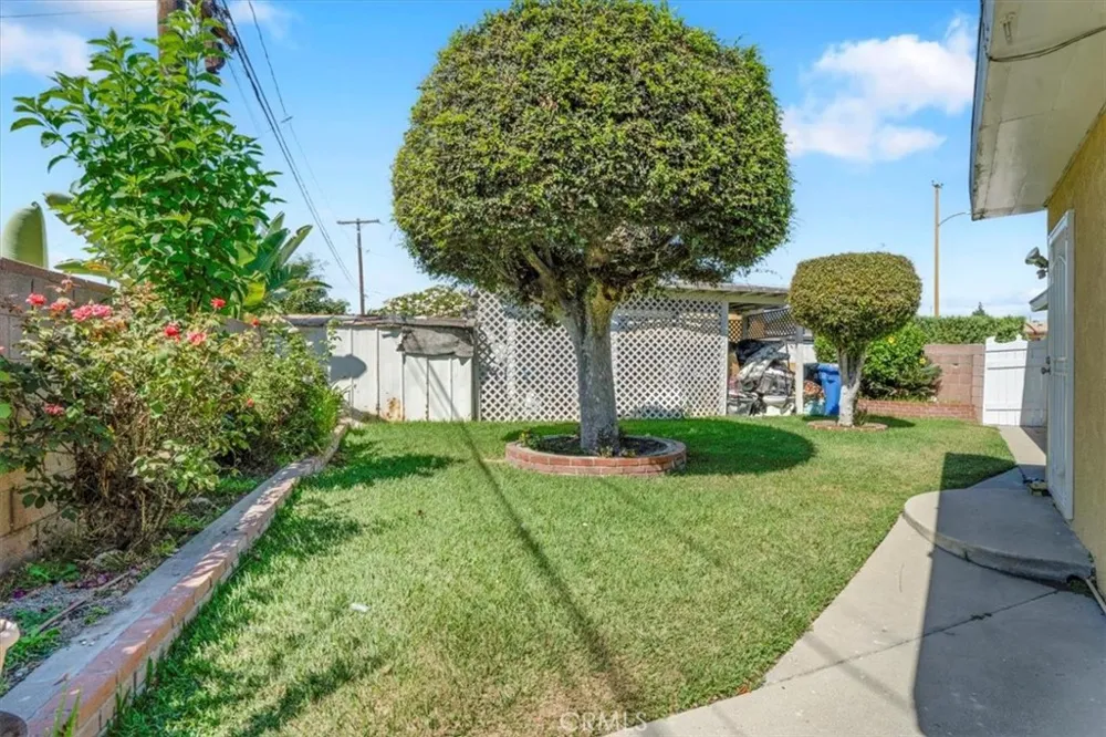 9241 Vicki Drive Santa Fe Springs, CA 90670