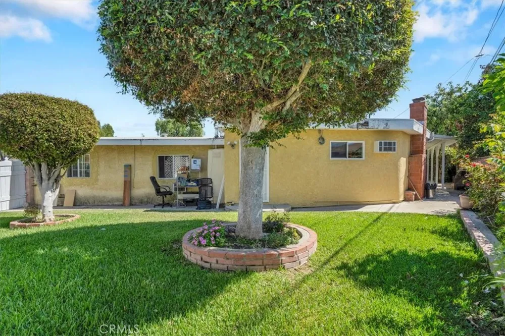 9241 Vicki Drive Santa Fe Springs, CA 90670
