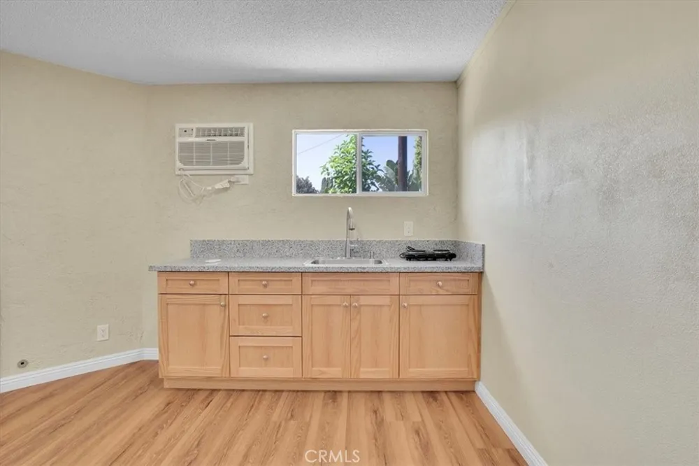 9241 Vicki Drive Santa Fe Springs, CA 90670