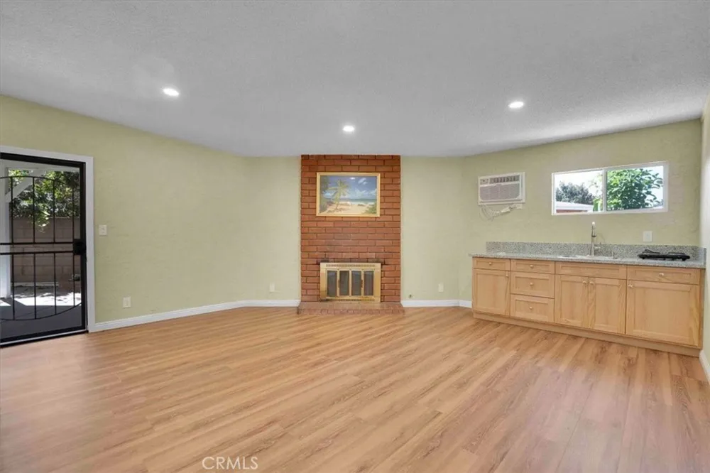 9241 Vicki Drive Santa Fe Springs, CA 90670