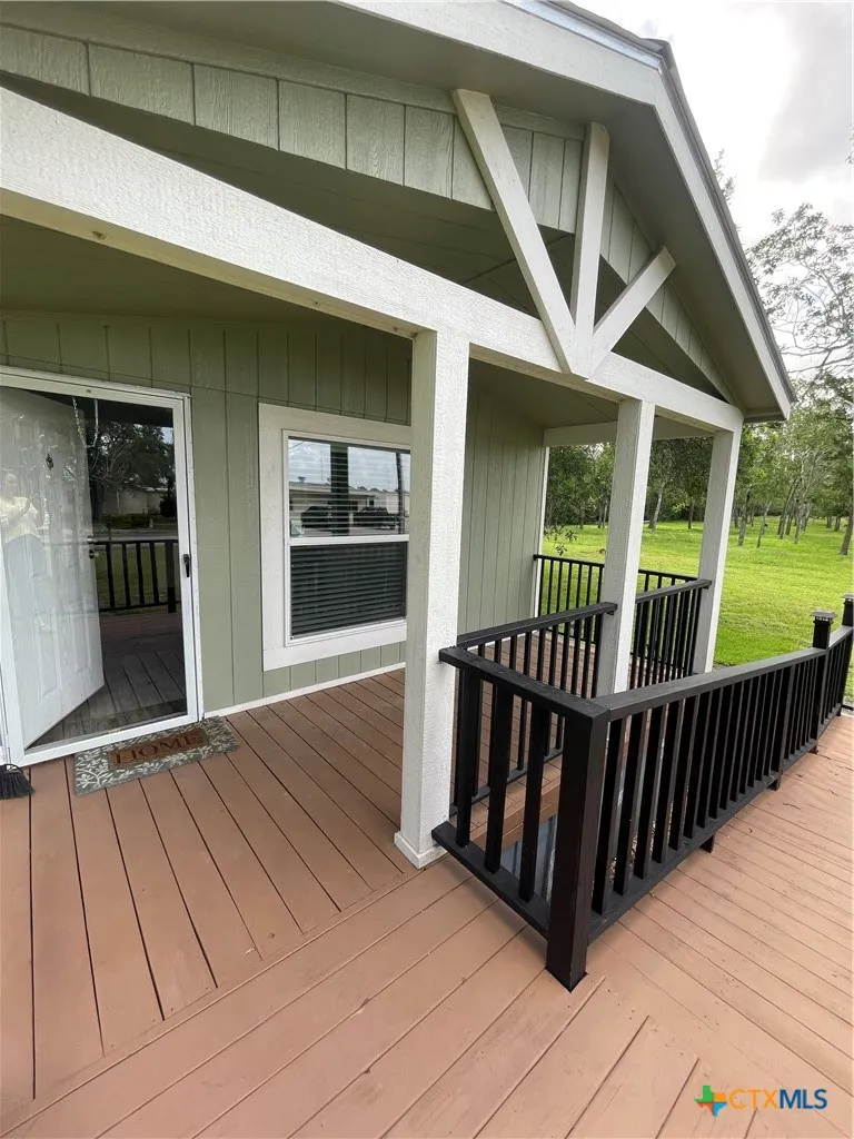 908 Colorado Street Edna, TX 77957