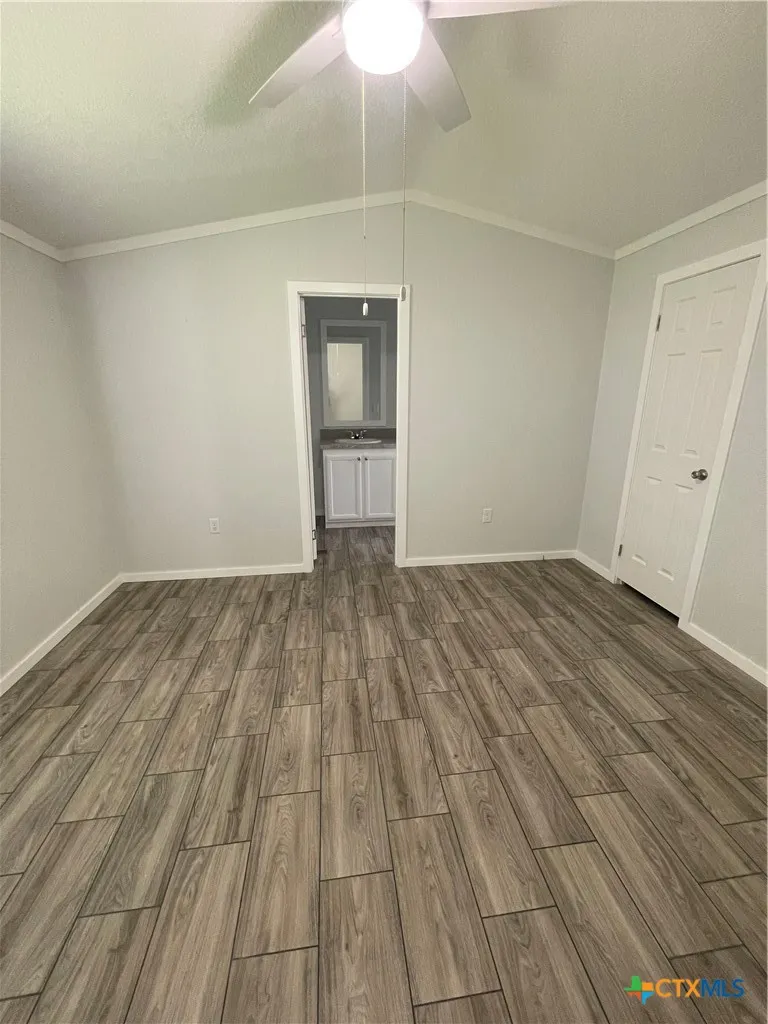 908 Colorado Street Edna, TX 77957