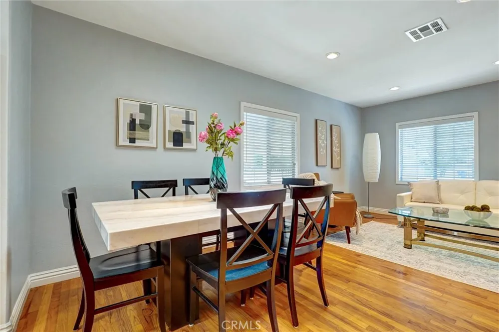 17513 Tiara Street Encino, CA 91316