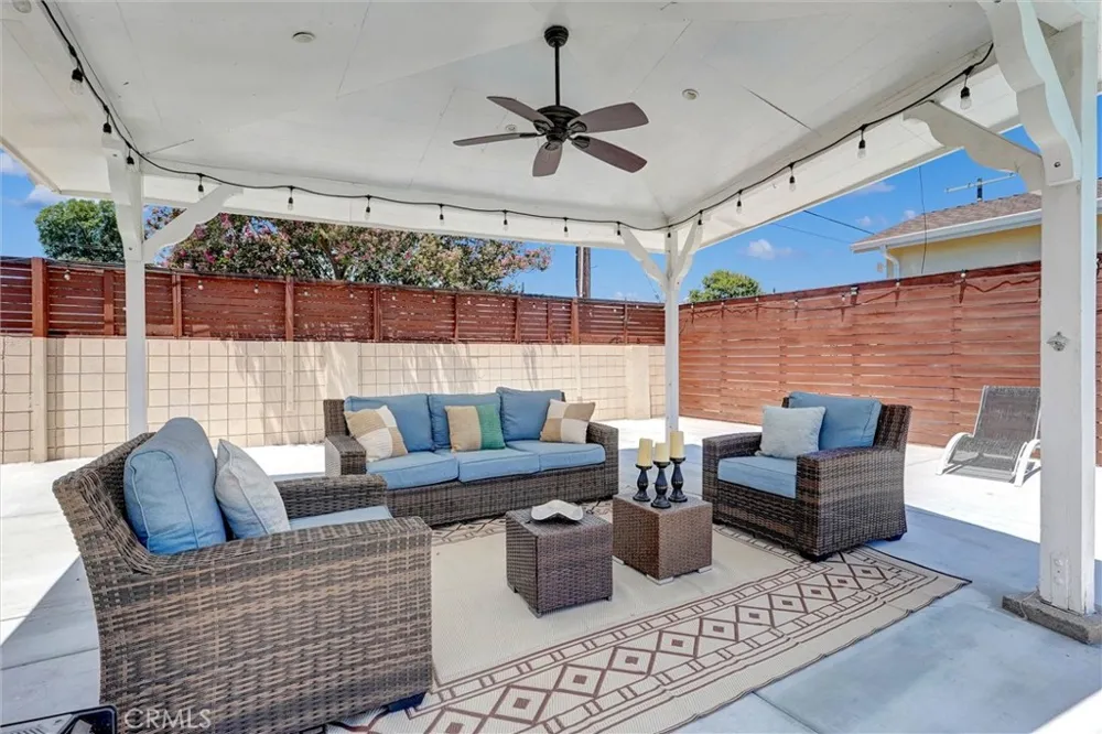 17513 Tiara Street Encino, CA 91316