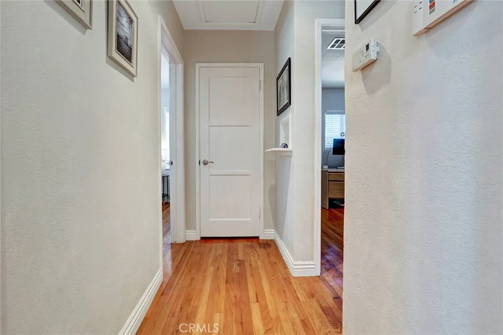 17513 Tiara Street Encino, CA 91316