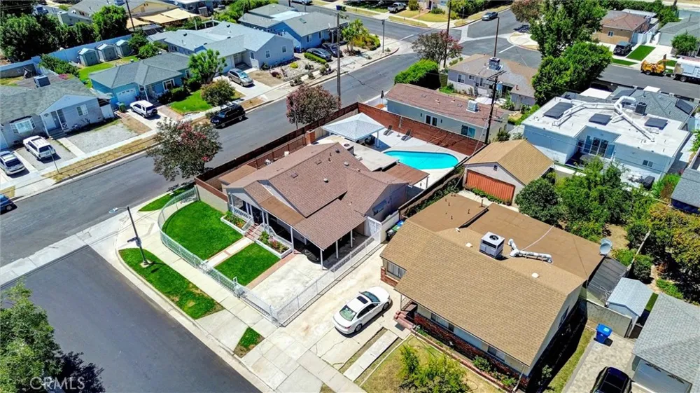 17513 Tiara Street Encino, CA 91316