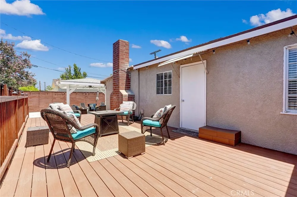 17513 Tiara Street Encino, CA 91316