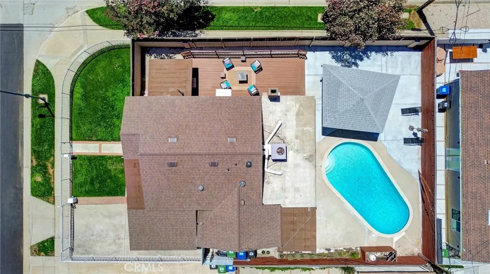17513 Tiara Street Encino, CA 91316