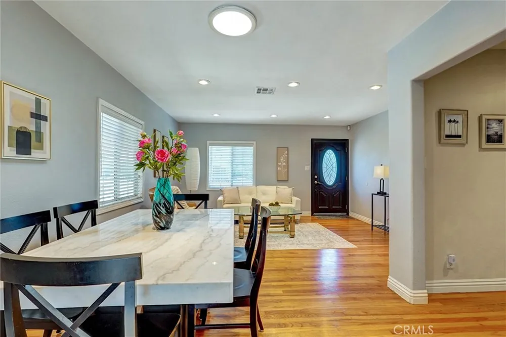 17513 Tiara Street Encino, CA 91316