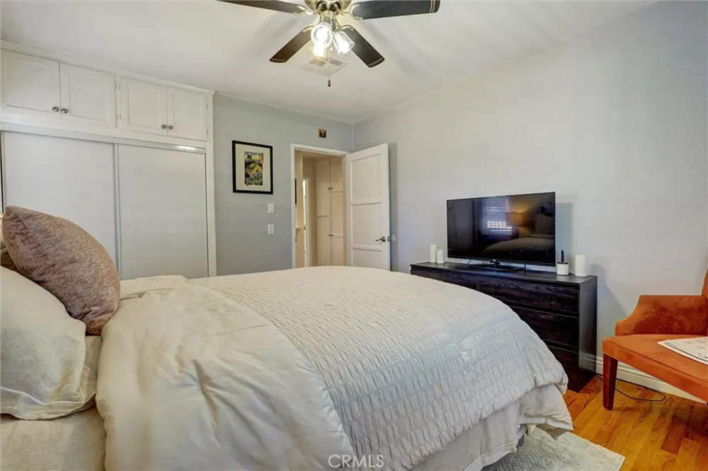 17513 Tiara Street Encino, CA 91316