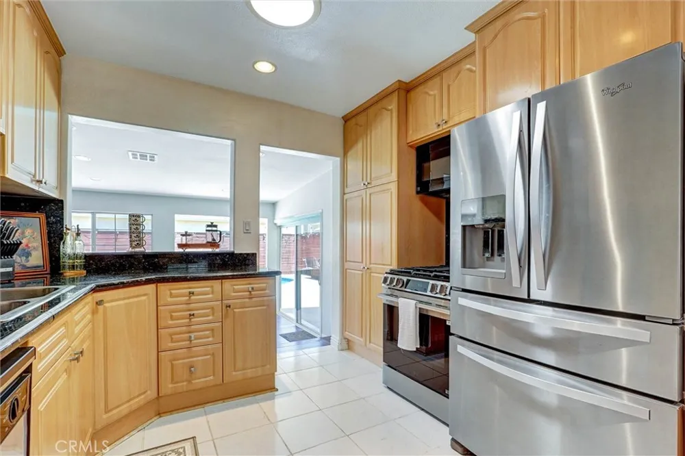 17513 Tiara Street Encino, CA 91316