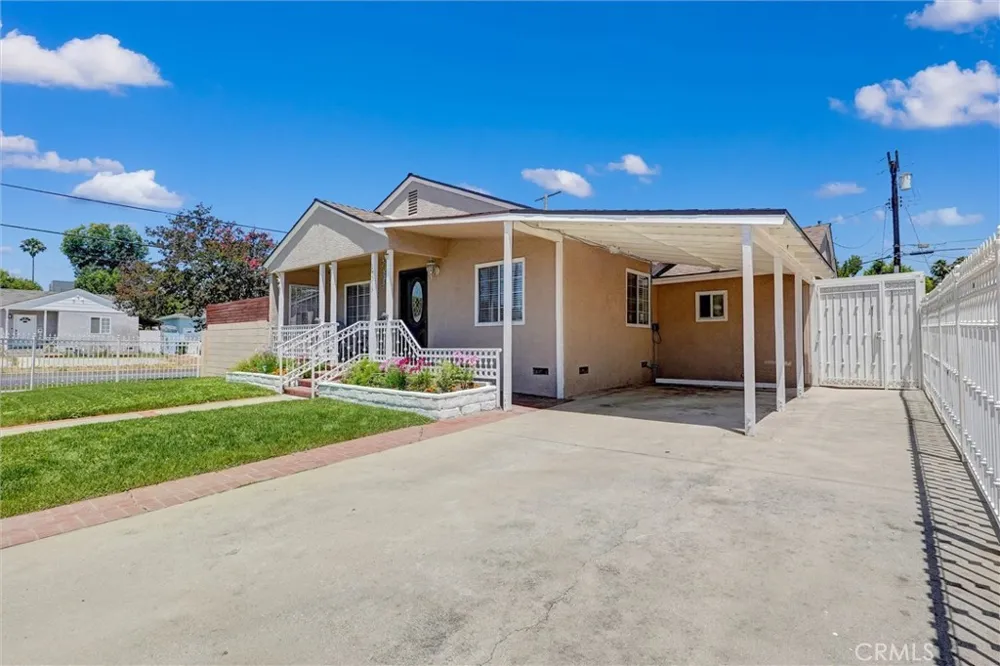 17513 Tiara Street Encino, CA 91316