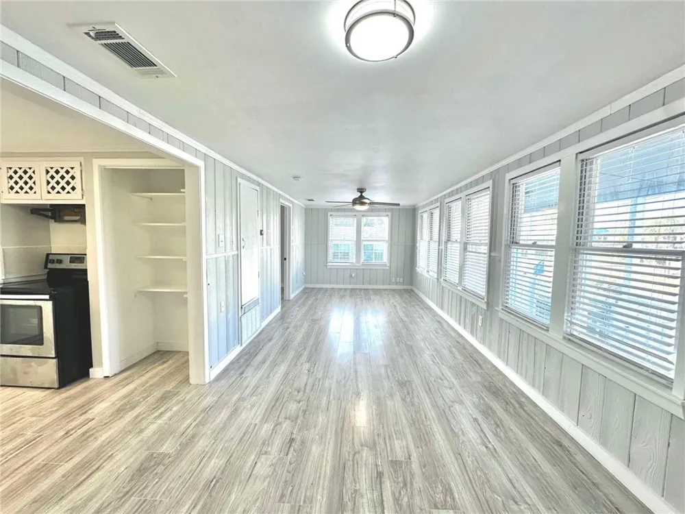 417 W Avenue A Port Aransas, TX 78373