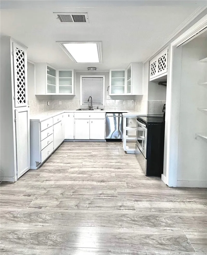 417 W Avenue A Port Aransas, TX 78373