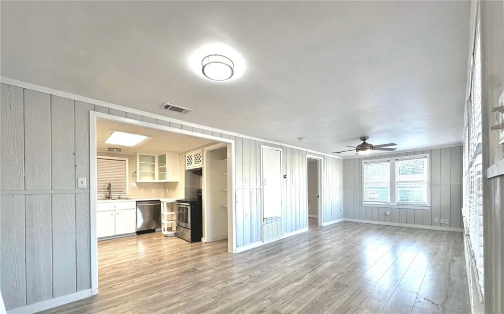 417 W Avenue A Port Aransas, TX 78373