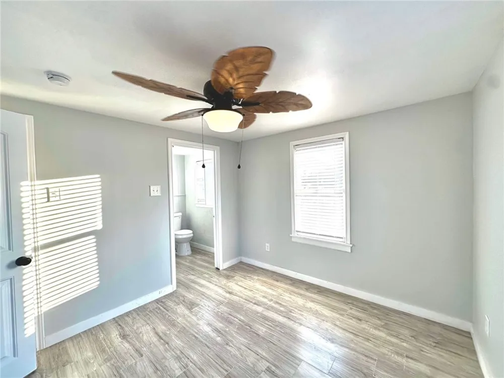 417 W Avenue A Port Aransas, TX 78373
