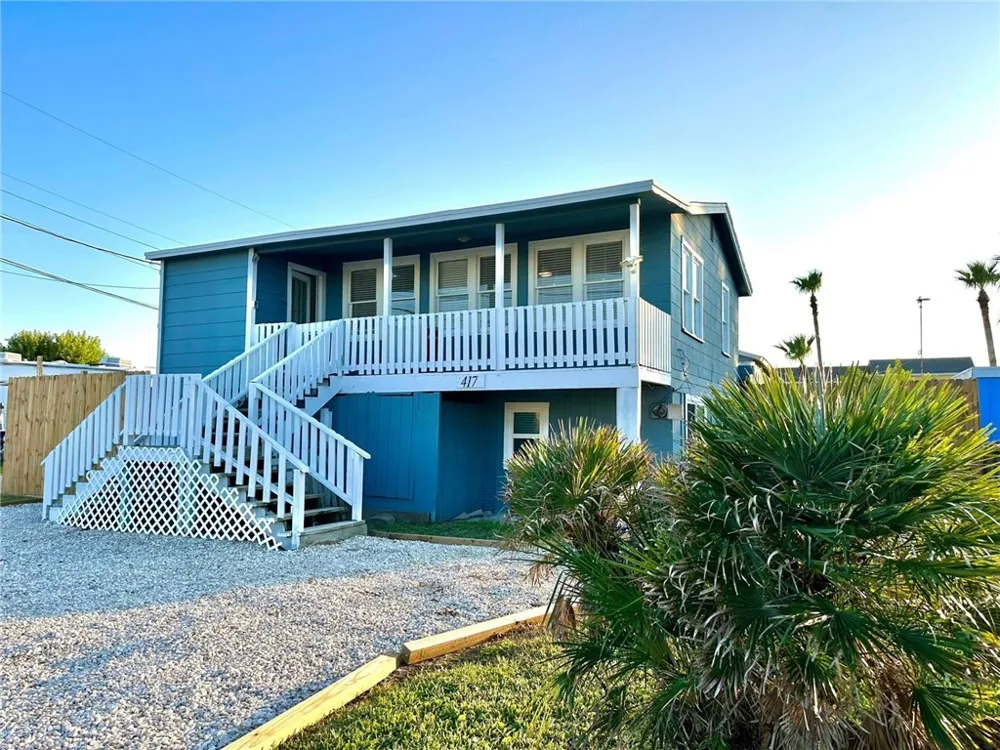 417 W Avenue A Port Aransas, TX 78373