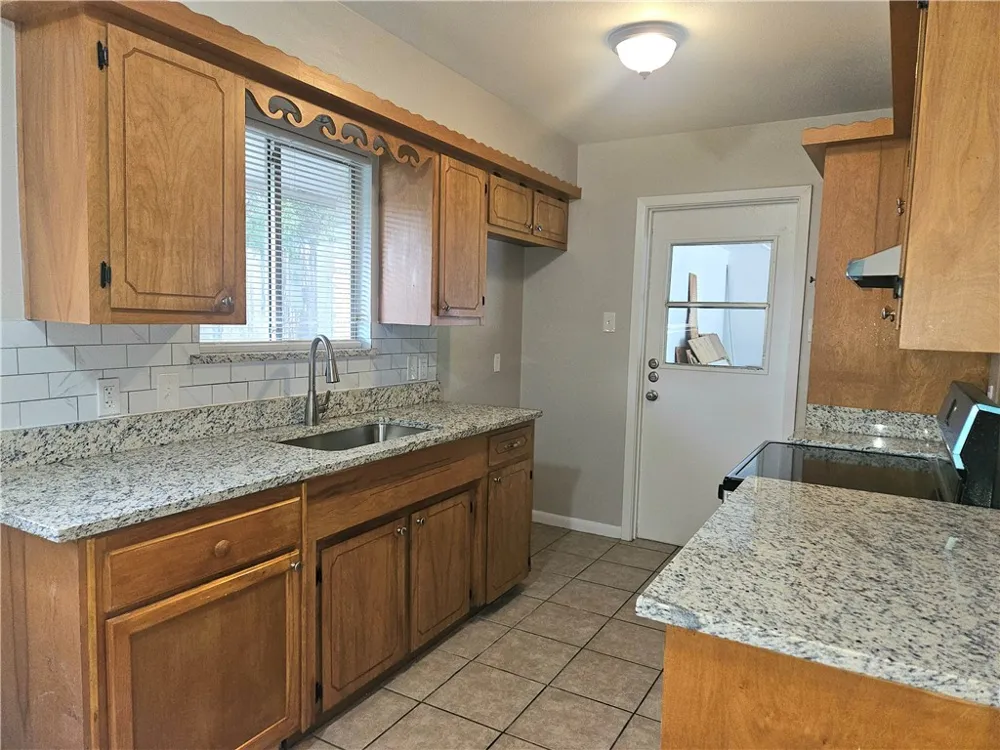 4010 Tripoli Drive Corpus Christi, TX 78411