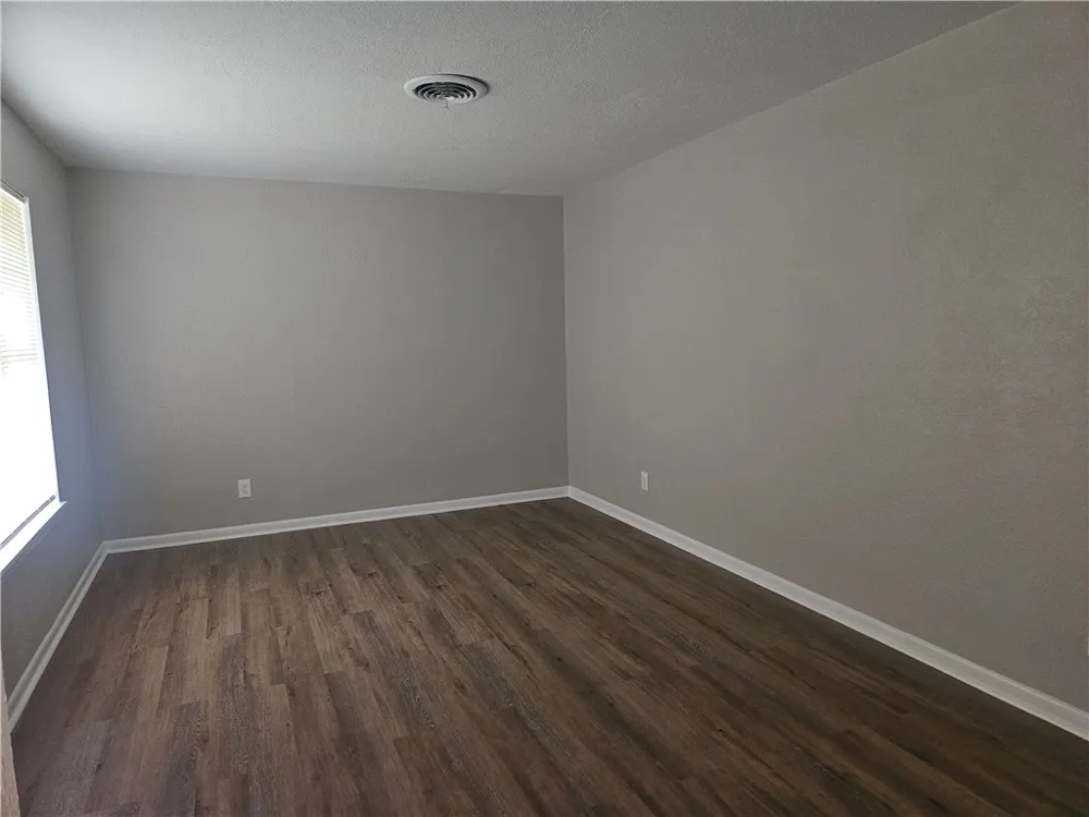 4010 Tripoli Drive Corpus Christi, TX 78411