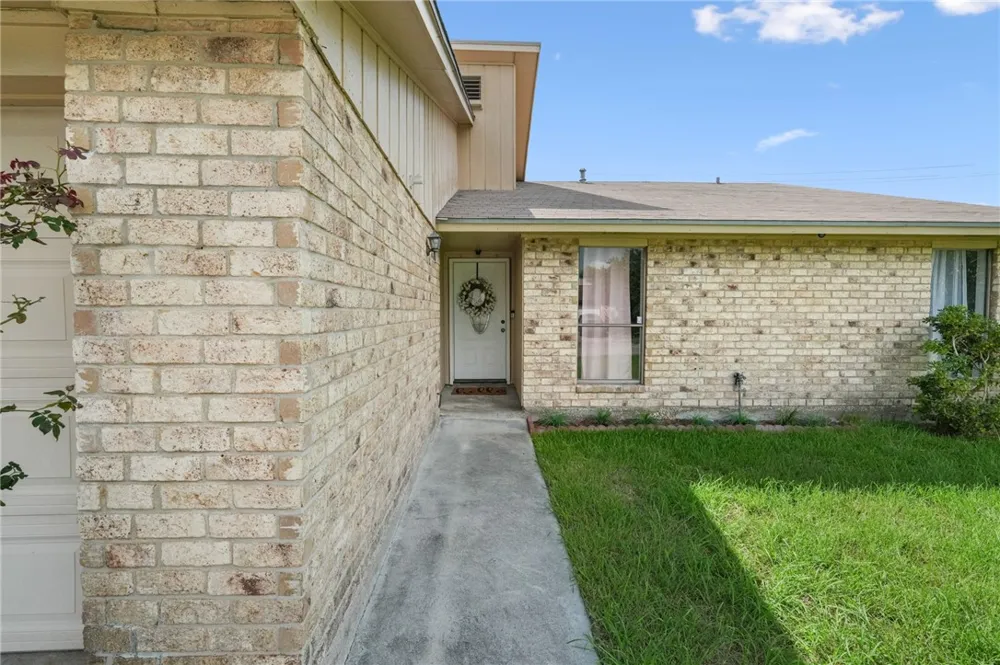 7006 Wakeforest Drive Corpus Christi, TX 78413