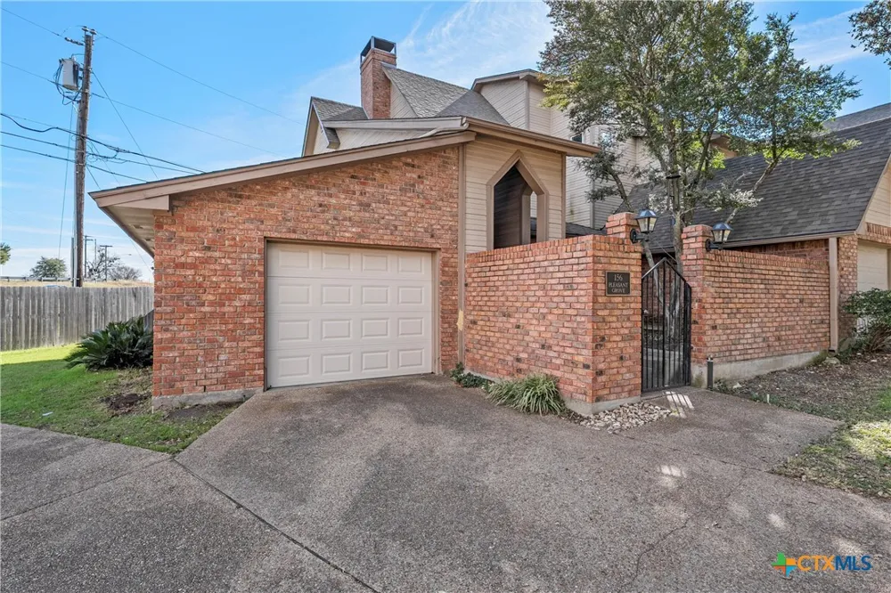 156 Pleasant Grove Lane Woodway, TX 76712