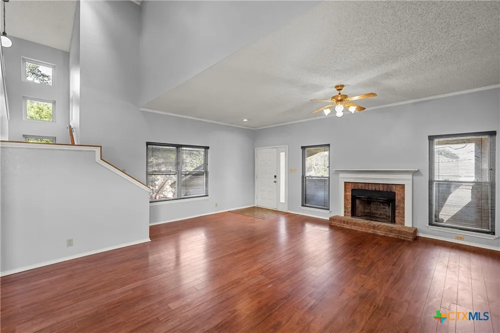 156 Pleasant Grove Lane Woodway, TX 76712