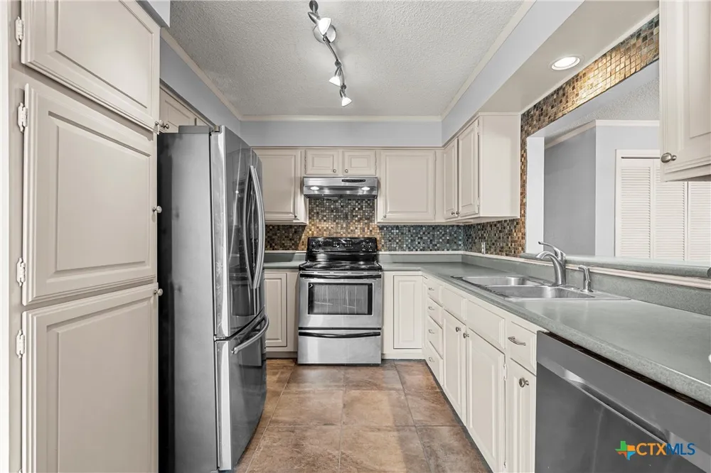 156 Pleasant Grove Lane Woodway, TX 76712