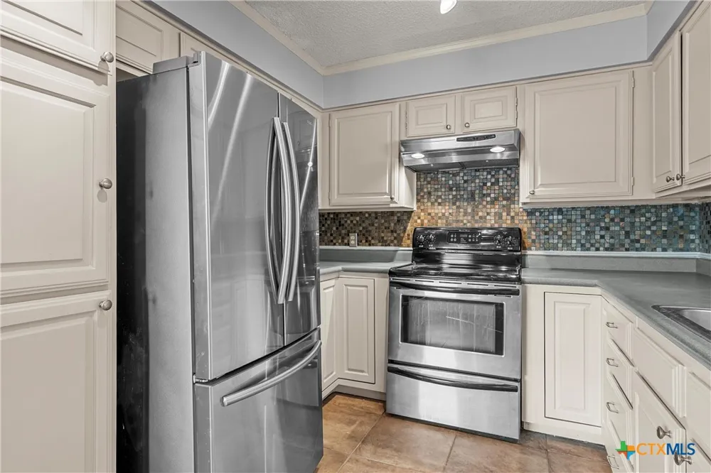 156 Pleasant Grove Lane Woodway, TX 76712