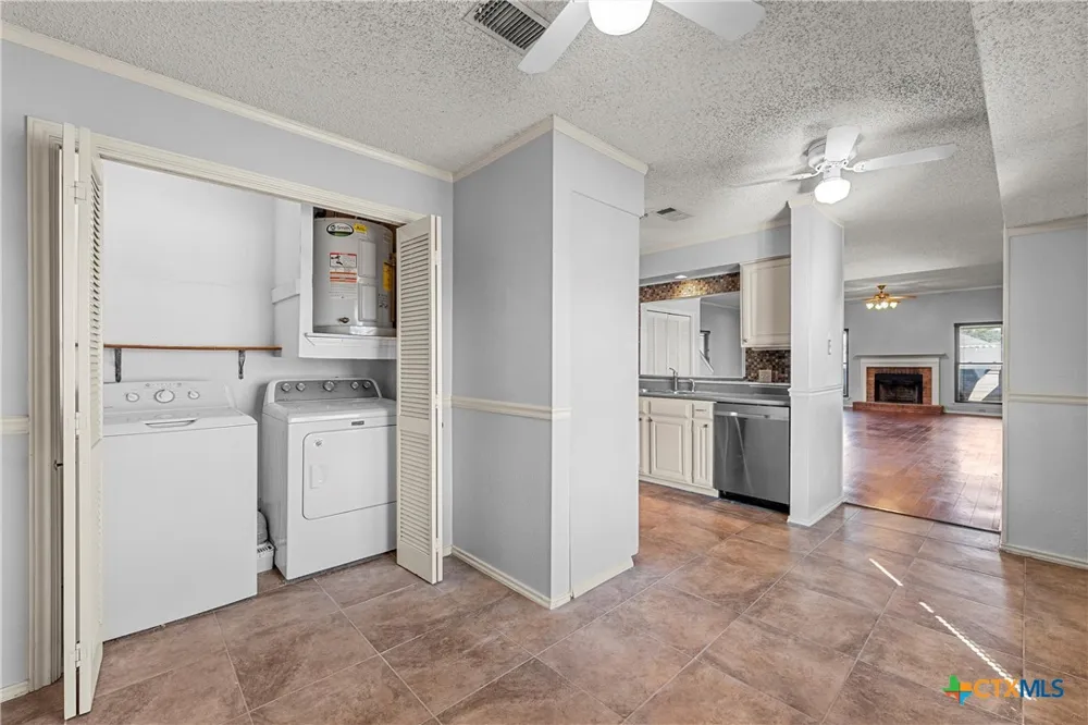 156 Pleasant Grove Lane Woodway, TX 76712