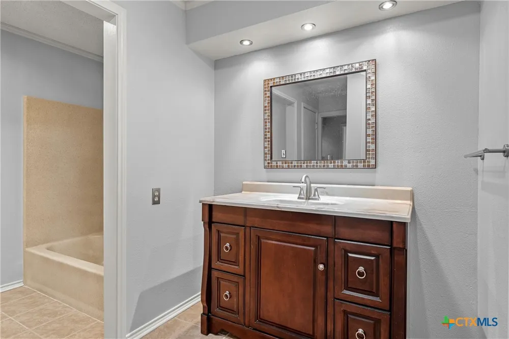 156 Pleasant Grove Lane Woodway, TX 76712