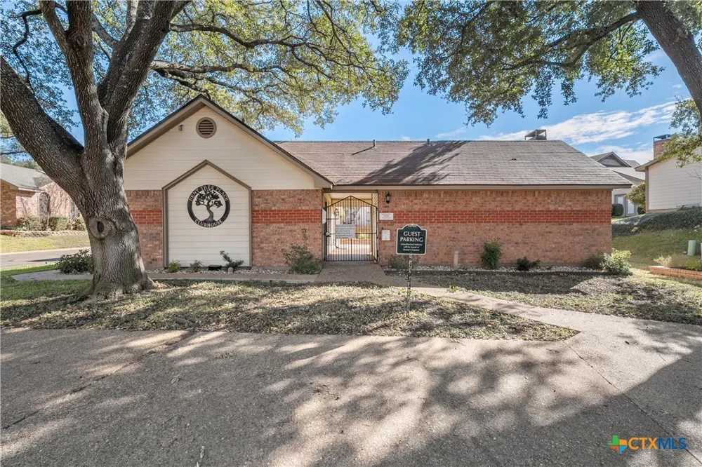 156 Pleasant Grove Lane Woodway, TX 76712