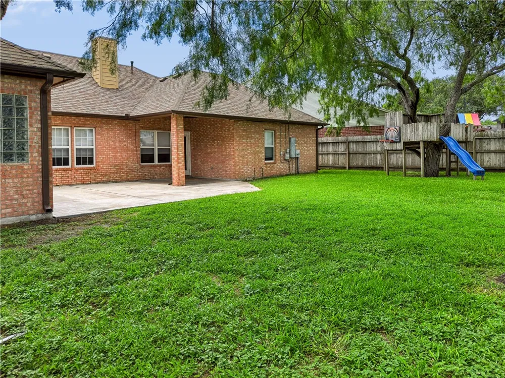 6402 Bellac Street Corpus Christi, TX 78414