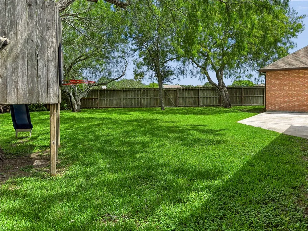 6402 Bellac Street Corpus Christi, TX 78414