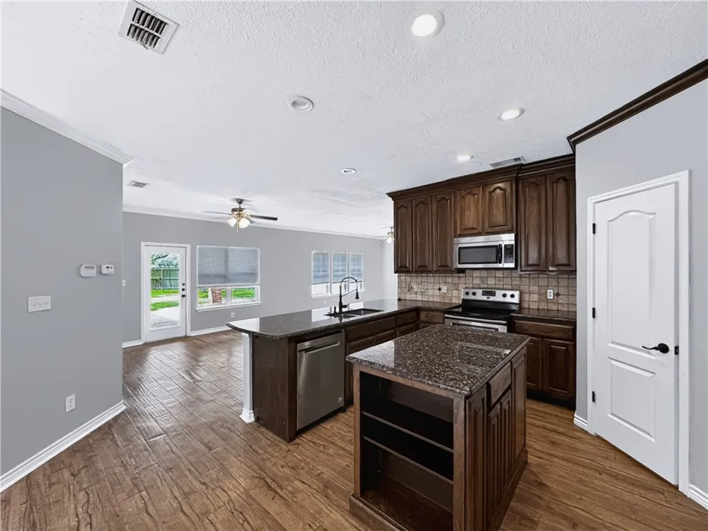 6402 Bellac Street Corpus Christi, TX 78414