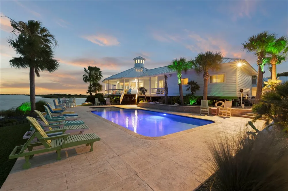 140 Bay Harbor Drive Aransas Pass, TX 78336
