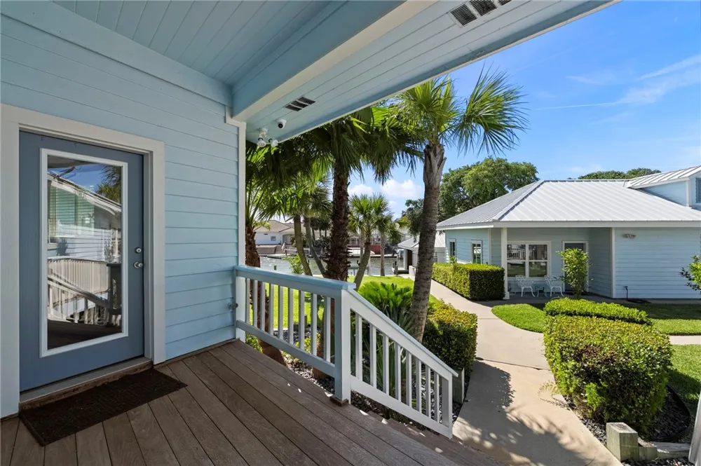 140 Bay Harbor Drive Aransas Pass, TX 78336