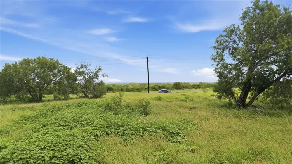 3187 Highway 72 Three Rivers, TX 78071