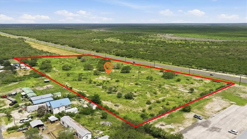 3187 Highway 72 Three Rivers, TX 78071