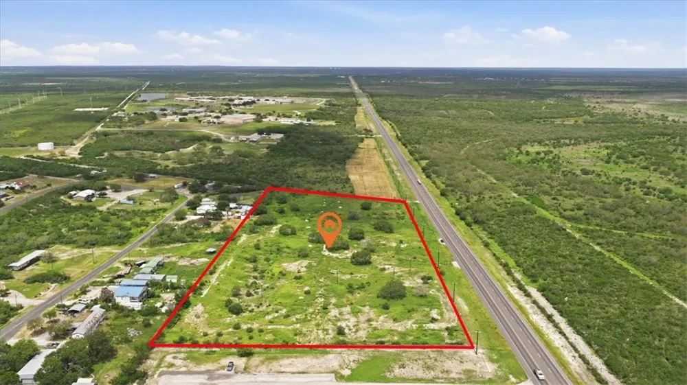 3187 Highway 72 Three Rivers, TX 78071