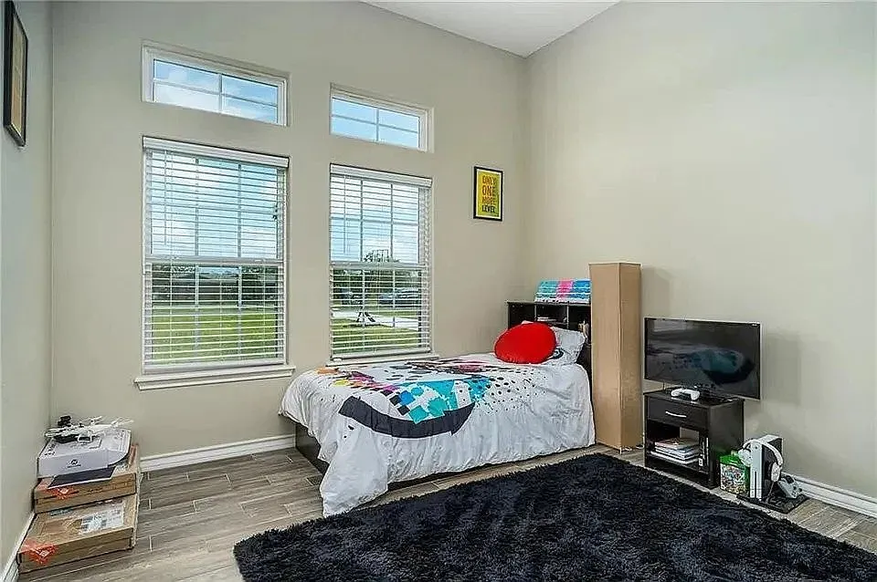 2131 Morgan Ingleside, TX 78362