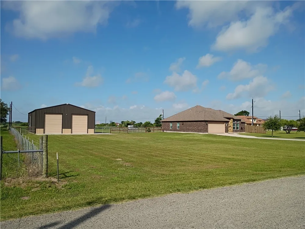 2131 Morgan Ingleside, TX 78362