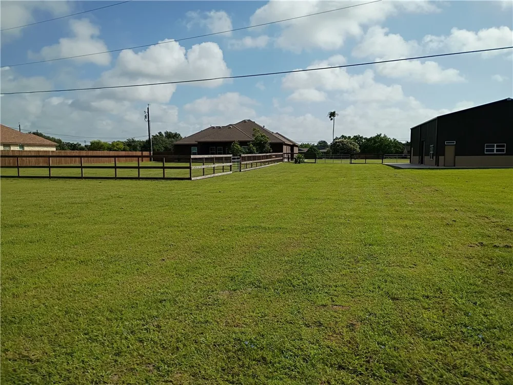 2131 Morgan Ingleside, TX 78362