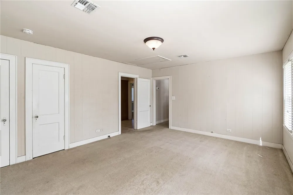 805 Cook Odem, TX 78370