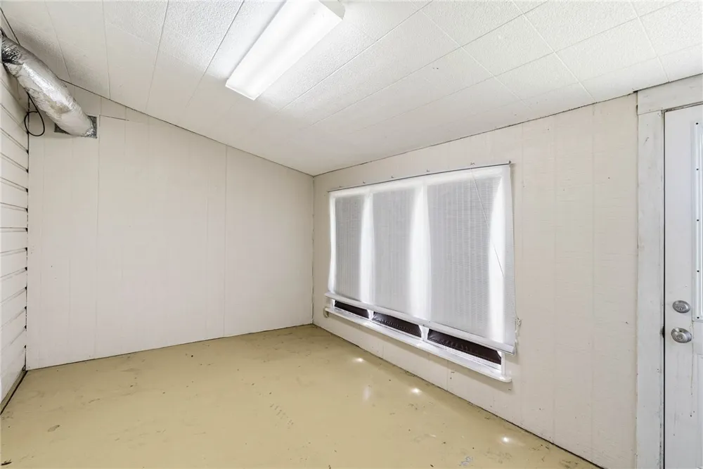 805 Cook Odem, TX 78370