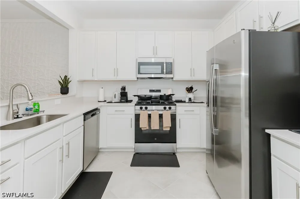 WHITE PEARL ROAD Punta Gorda, FL 33982