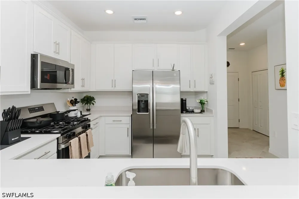 WHITE PEARL ROAD Punta Gorda, FL 33982