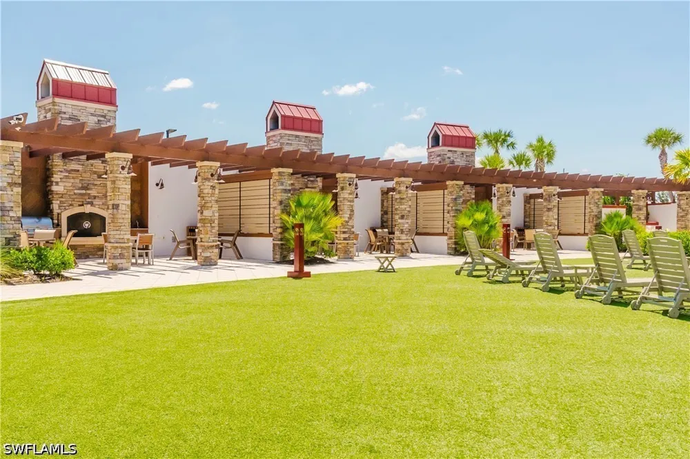 WHITE PEARL ROAD Punta Gorda, FL 33982