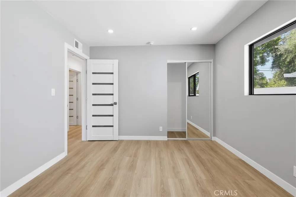 19806 Needles Chatsworth, CA 91311