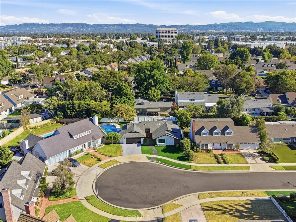 19806 Needles Chatsworth, CA 91311