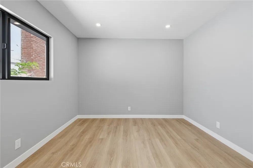 19806 Needles Chatsworth, CA 91311